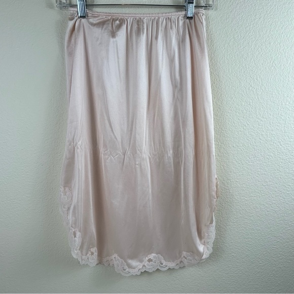 Warners Vintage Light Peach Skirt Slip w/Slits On Both Sides n Lace Trim, Size L - Picture 3 of 9
